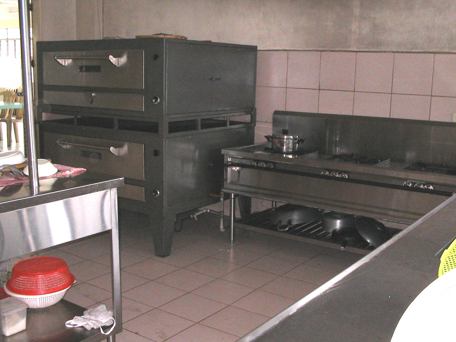 Well-Equipped Kitchen