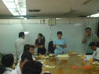 he is daryl have a congratulation with cerficate of seminar...